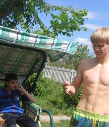 Shirtless 2 03242016 56f42214a5b1b.jpg