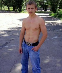 Shirtless 2 03242016 56f4222ebf31b.jpg