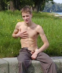 Hot lads from twitter 5f95495119e97.jpg