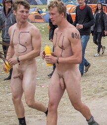 Hot lads from twitter 5f954978d029e.jpg