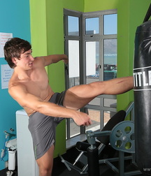 Kilian the man working out 5f3d2dd3ed12f.jpg