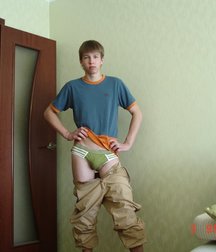 2 boys 1 underwear  5d2601c14a258.jpg