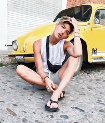 Boys in Flip Flops Gay Tube 5f5cff178a5a9.jpg