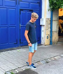 Ben's Boys in Vans Gay Tube 1 5f9fe1efc2851.jpg