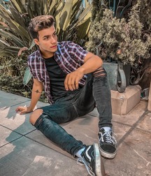 Ben's Boys in Vans Gay Tube 1 5f9fe1f1a4b7e.jpg