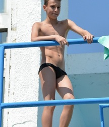 Ben's Shirtless Boys Gay Tube 5fa6880d56582.jpg