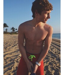 Ben's Shirtless Boys Gay Tube 5fa688c7b55a8.jpg