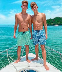 Ben's Shirtless Boys Gay Tube 5fa68913f2f93.jpg