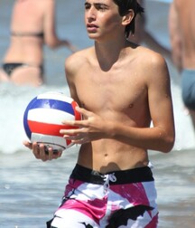 Ben's Shirtless Boys Gay Tube 5fa689d4d771b.jpg