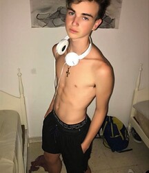Ben's Gay Tube Weekend Boys 5faf17921e572.jpg
