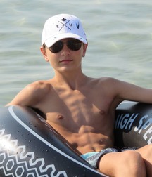 Ben's Sweet Weekend Twinks Gay Tube 5fc15f5a82a1b.jpg