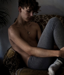 Ben's Thursday Boys Gay Tube 5ff72bf68db8c.jpg