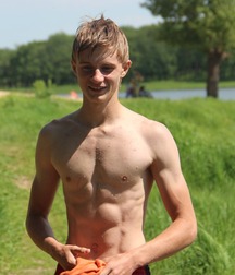 Ben's Thursday Boys Gay Tube 5ff72c26b7251.jpg