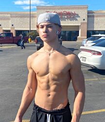 Ben‘s BM Shirtless Gay Tube 601184577a9f3.jpeg