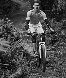 Ben‘s BM Shirtless Gay Tube 601184da79f06.png