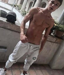 Ben‘s BM Shirtless Gay Tube 601184e13e58a.png