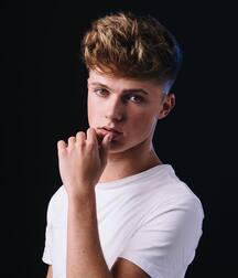 Gay Tube Ben's TM Boys 602d222d59d70.jpg