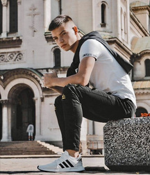 Ben's fav Sneaker Boys twink tube 604d52a2d4525.jpg