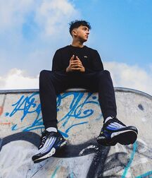 Ben's fav Sneaker Boys twink tube 604d52d54ed8d.jpg