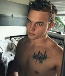 Ben's Sunday Boys Twink Tube Gay Shirtless Cute 6060e1ea7e949.jpg