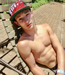Ben's Sunday Boys Twink Tube Gay Shirtless Cute 6060e21c87844.jpeg