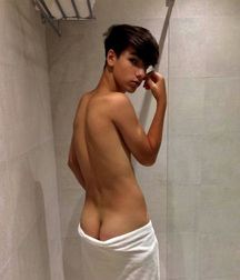 Ben's Sunday Boys Twink Tube Gay Shirtless Cute 6060e244ecab1.jpeg