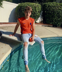 Ben's Sunday Boys Twink Tube Gay Shirtless Cute 6060e256c2194.jpg