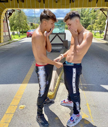 Ben's Sunday Boys Twink Tube Gay Shirtless Cute 6060e2a48df0a.jpg