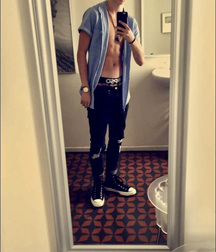 Ben's Boy Selfies and Cool Hairstyles 606223915d5c6.jpg