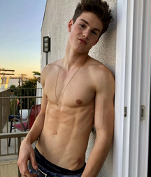 Ben's Boy Selfies and Cool Hairstyles 606223f08aed7.jpeg