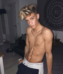 Ben's FAV Thursday Gay Tube Boys 6065eb6bb7a18.jpeg