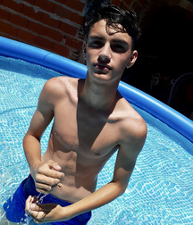 Ben's Weekend Boy Mix Gay Tube Boi 6071d46a73d45.jpg