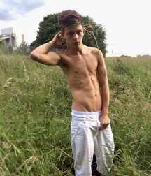Ben's Friday Boy Mix Gay Tube 608b350488746.jpg