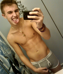 Ben‘s Saturday BM Gay Tube 608c8613a53cd.jpeg