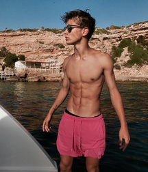 Ben's Thursday Boy Mix Gay Tube 60931101dd50b.jpg