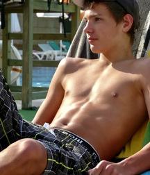 Ben's Sunday Boy Mix Gay Tube 60a187d481b5b.jpeg