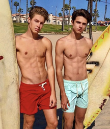 Ben's Sunday Boy Mix Gay Tube 60a18893f1642.jpeg