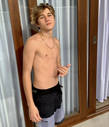 Ben's Sunday Boy Mix Gay Tube 60a188bc81770.jpeg