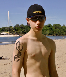 Ben's Sunday Evening BM Gay Tube 60bcf77985052.jpg
