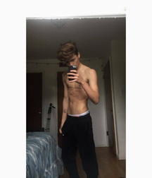 Handsome Guys Twink Tube 60c9e03608a7e.jpg