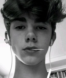 Handsome Guys Twink Tube 60c9e0383e427.jpg