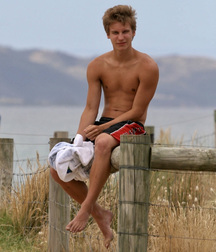 Handsome Guys Twink Tube 60c9e04baac83.jpg