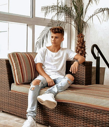 Ben‘s Sunday Wall Favorites Twink Tube 6106c5e87fb68.jpeg
