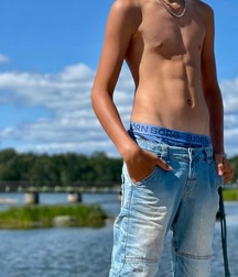 Ben's Sunday Wall Favorites Twink Tube 611035071707a.jpg