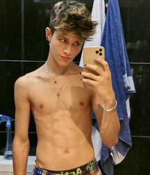 Ben Wall Favorites Twink Tube Selfies 6113f03cee966.jpeg