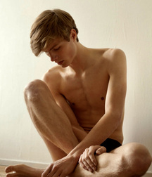 Ben“s Tuesday BM Gay Twink Tube 611c051b73607.jpeg