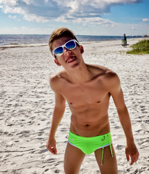 Ben“s Tuesday BM Gay Twink Tube 611c053e8e9fa.jpeg
