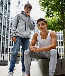 BenBen Sneaker Boy Mix Twink Tube 615dfb46a6974.jpeg