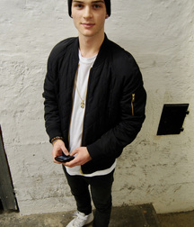 BenBen Sneaker Boy Mix Twink Tube 615dfb7c03690.jpeg