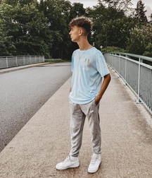 BenBen Sneaker Boy Mix Twink Tube 615dfbcdaca43.jpeg